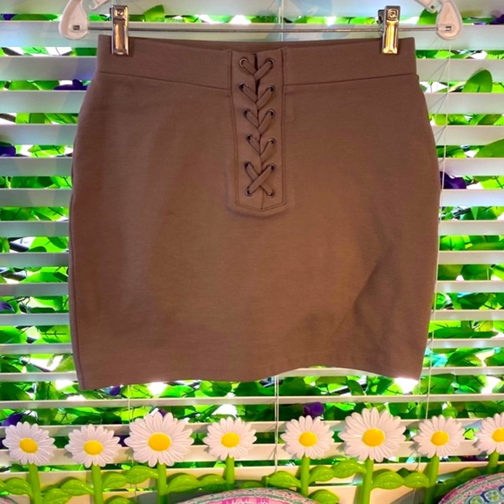 Forever 21 laceup front taupe skirt